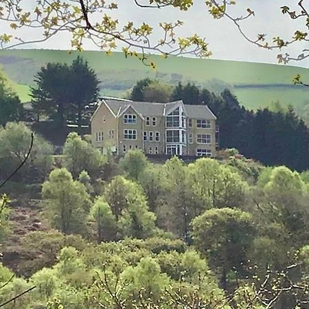 Rowan House Bed Breakfast Main House & Self Contained Self Catering Apartment Cymmer 外观 照片