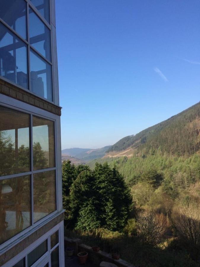 Rowan House Bed Breakfast Main House & Self Contained Self Catering Apartment Cymmer 外观 照片