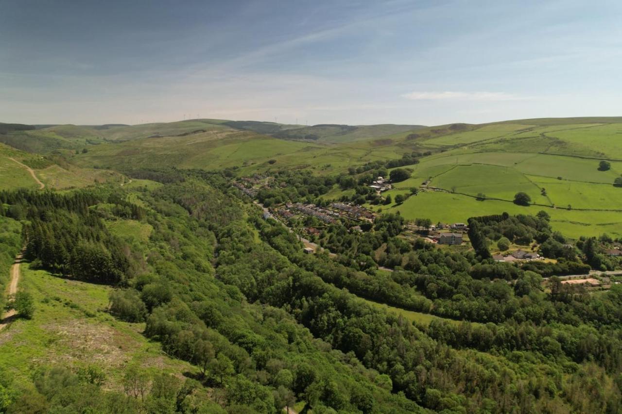 Rowan House Bed Breakfast Main House & Self Contained Self Catering Apartment Cymmer 外观 照片