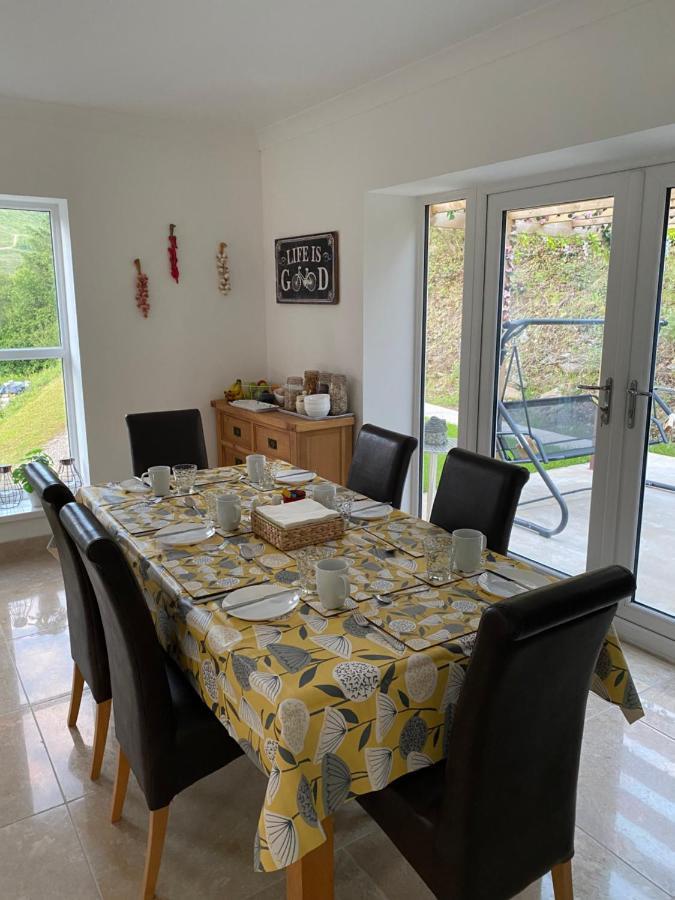 Rowan House Bed Breakfast Main House & Self Contained Self Catering Apartment Cymmer 外观 照片