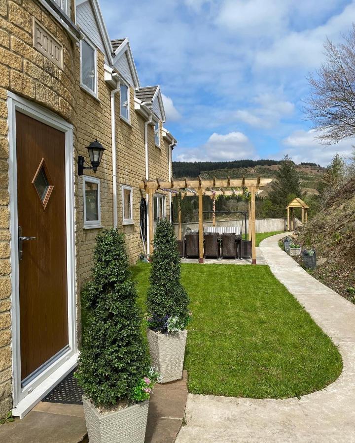 Rowan House Bed Breakfast Main House & Self Contained Self Catering Apartment Cymmer 外观 照片